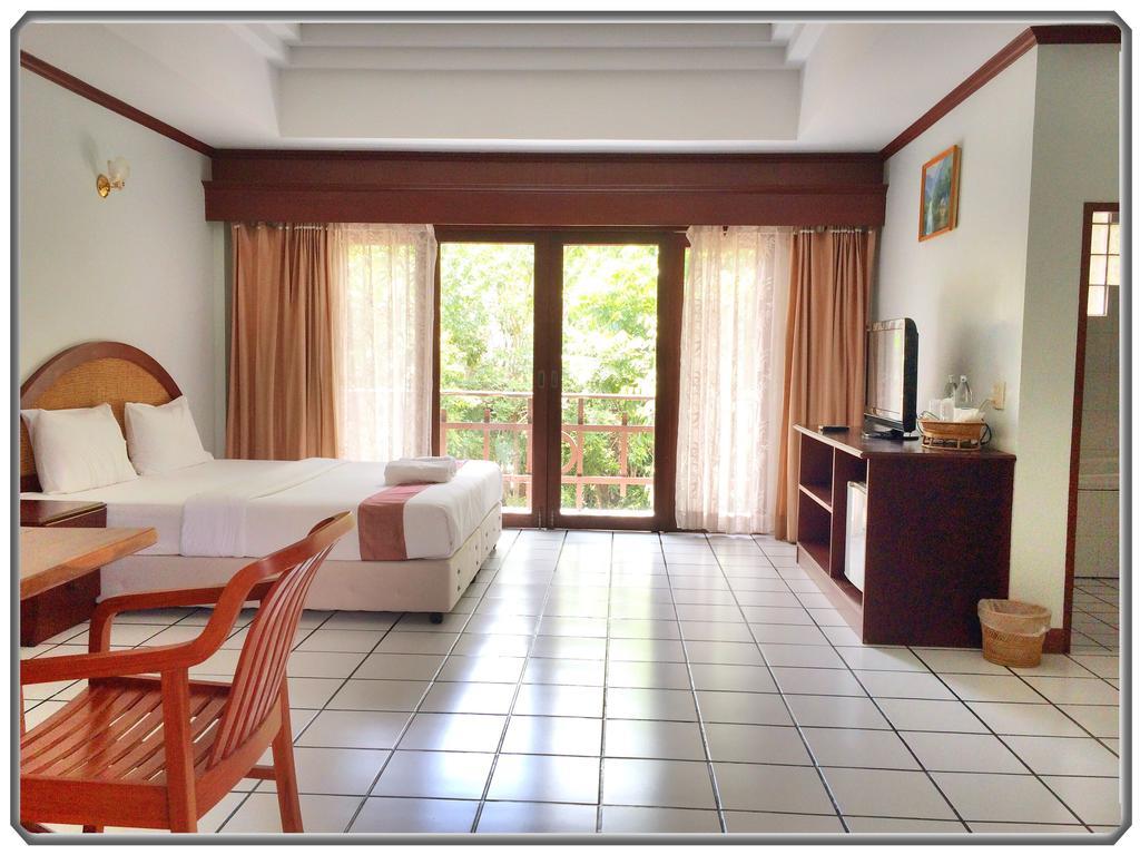 Thong Paeka Hotel Prasat Cameră foto