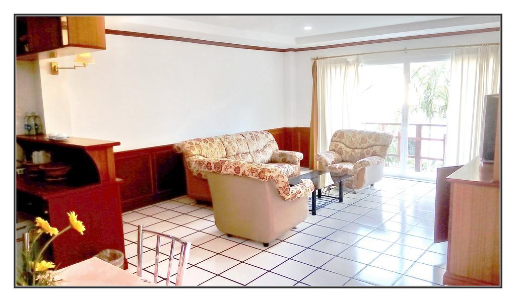 Thong Paeka Hotel Prasat Cameră foto